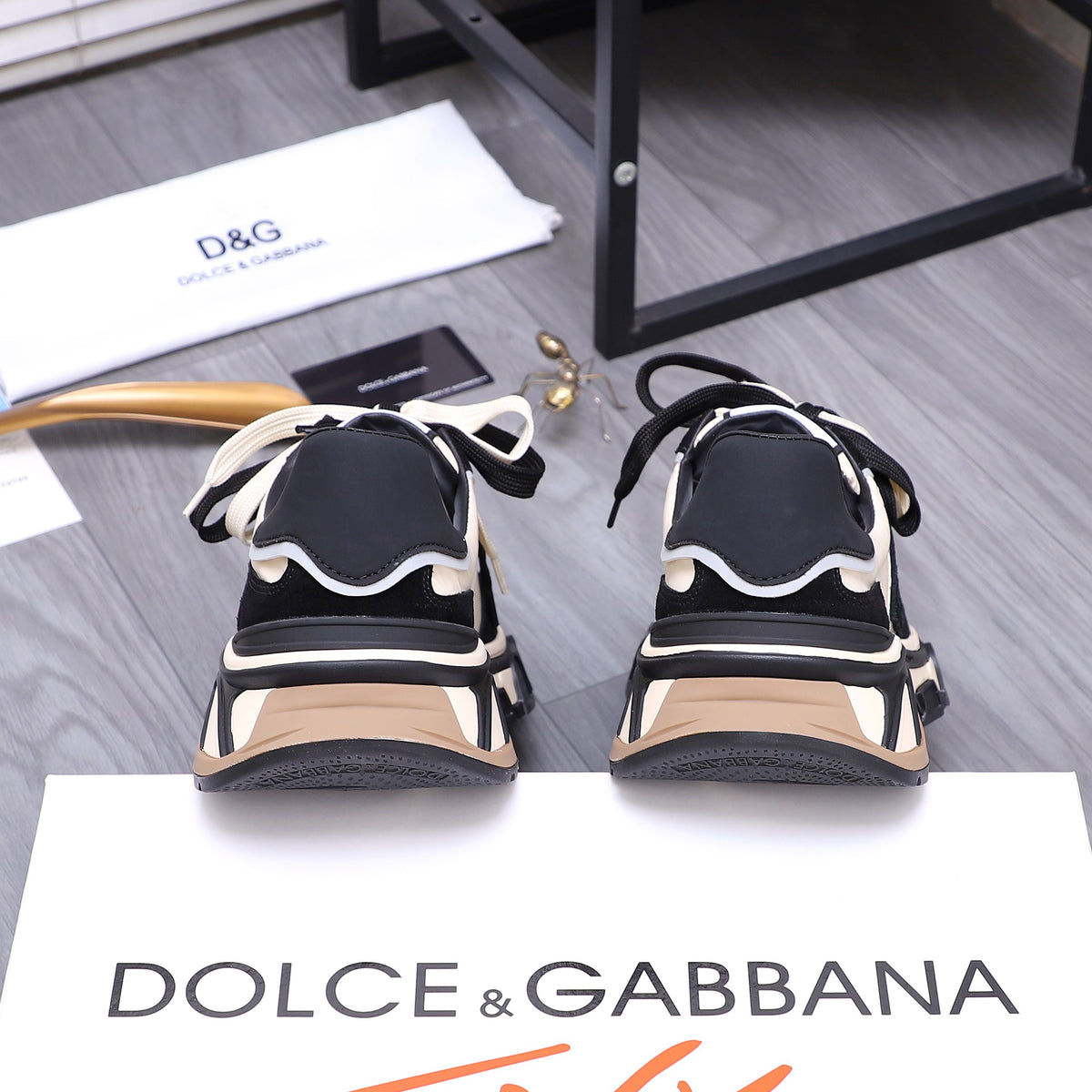Dolce & Gabbana DG Couple's Suede Casual Sneakers