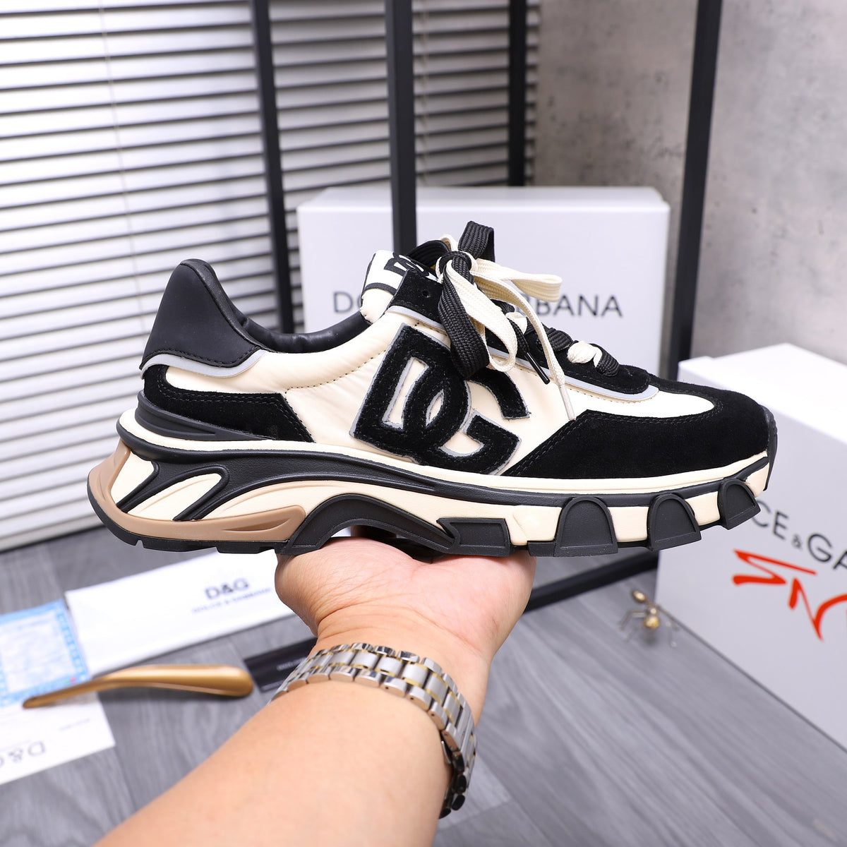 Dolce & Gabbana DG Couple's Suede Casual Sneakers