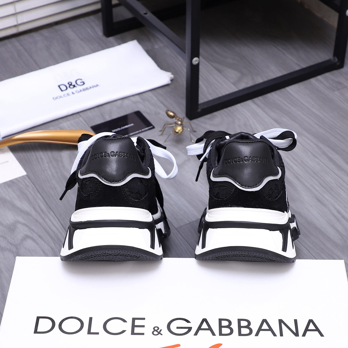 Dolce & Gabbana DG Couple's Suede Casual Sneakers