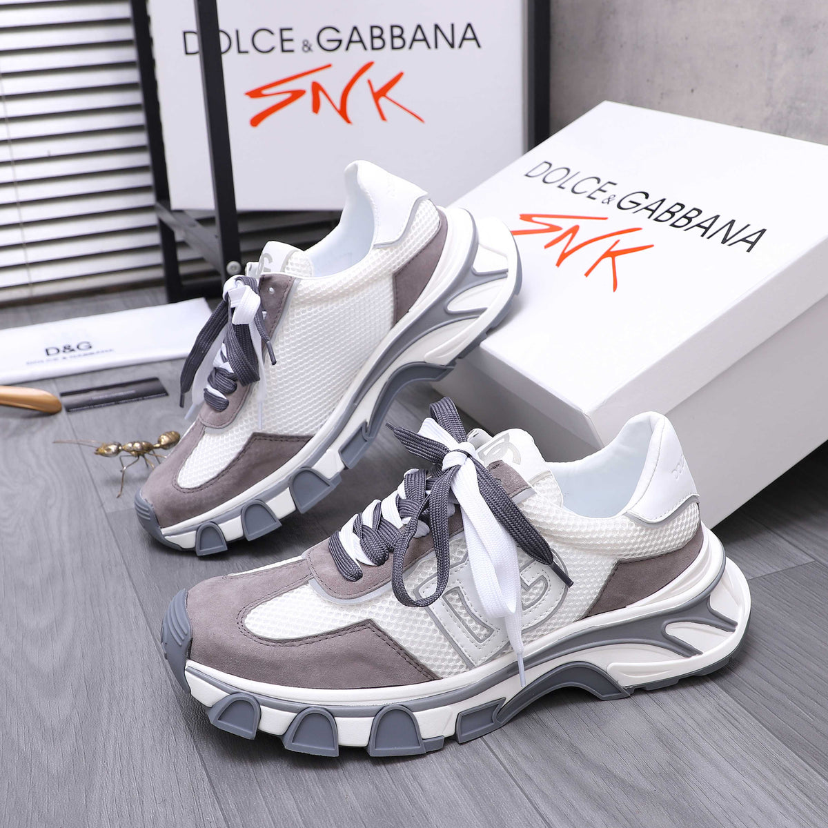 Dolce & Gabbana DG Couple's Suede Casual Sneakers