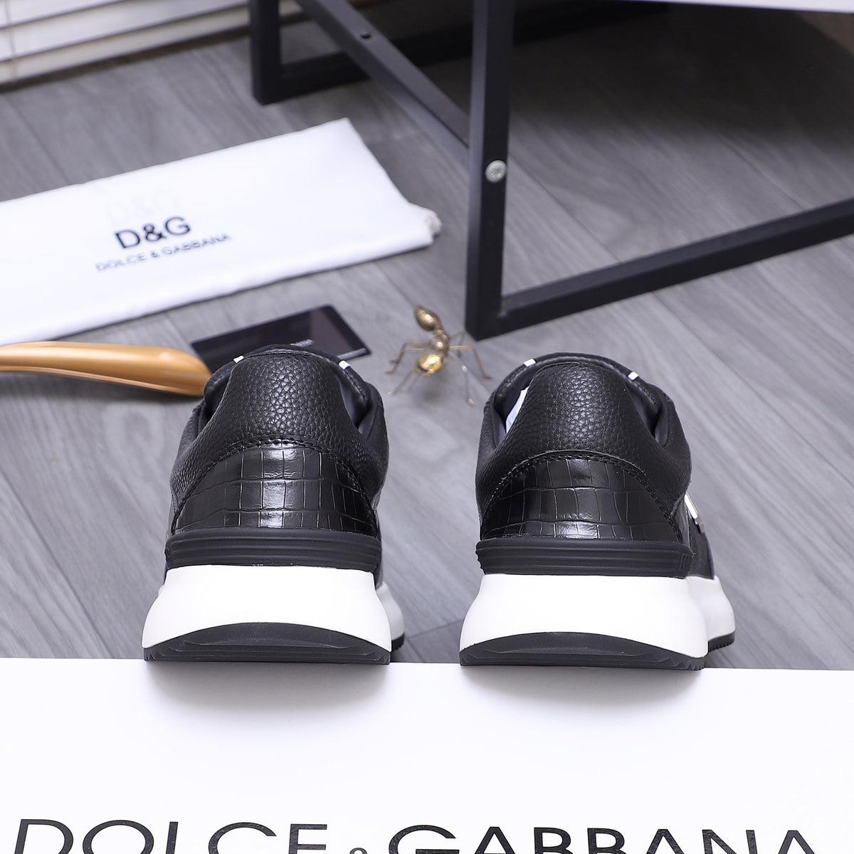 Dolce & Gabbana DG Men's Lace-Up Casual Shoes