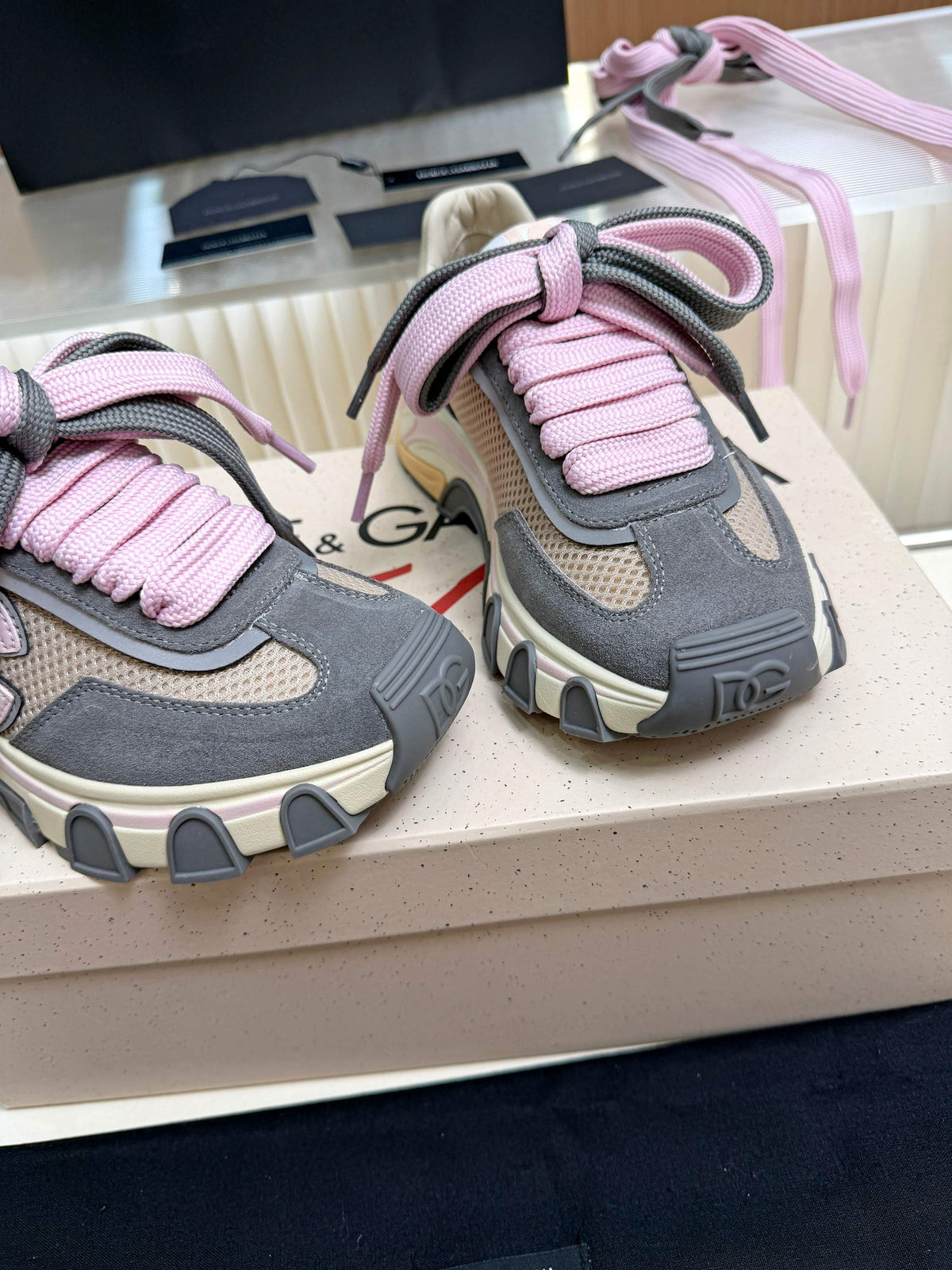 Dolce & Gabbana DG Couple's Oxford & Lace Sneakers