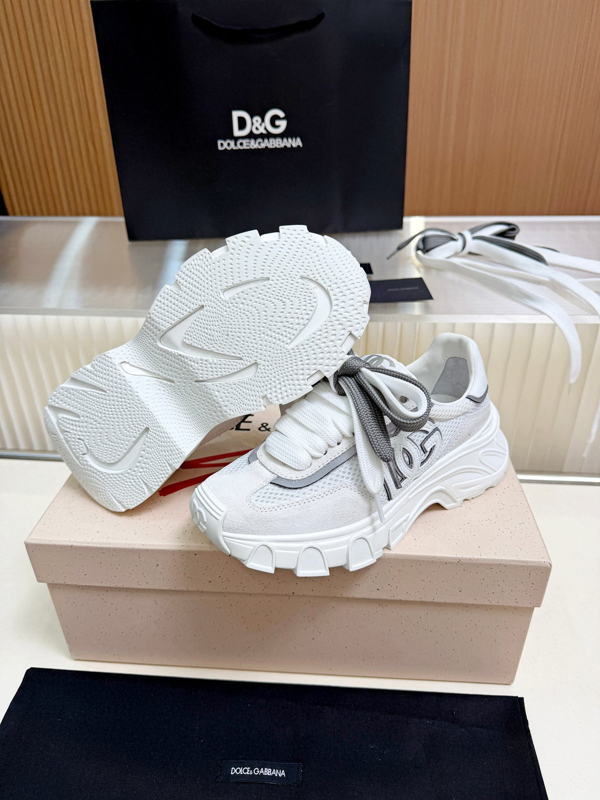 Dolce & Gabbana DG Couple's Oxford & Lace Sneakers