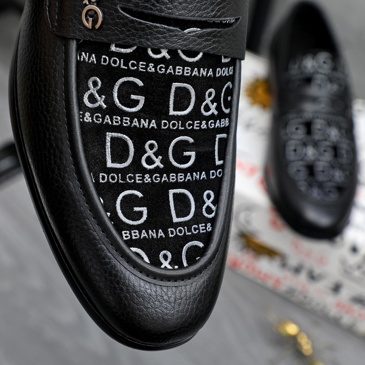 Dolce & Gabbana DG Men's Business Slip-On Dress Shoes with Metal Buckle