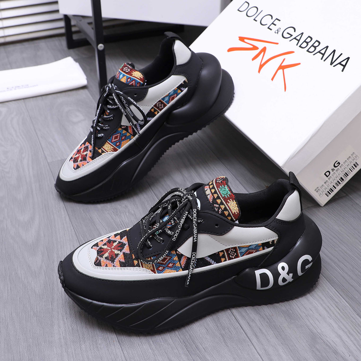 Dolce & Gabbana DG Couple's Suede Casual Sneakers
