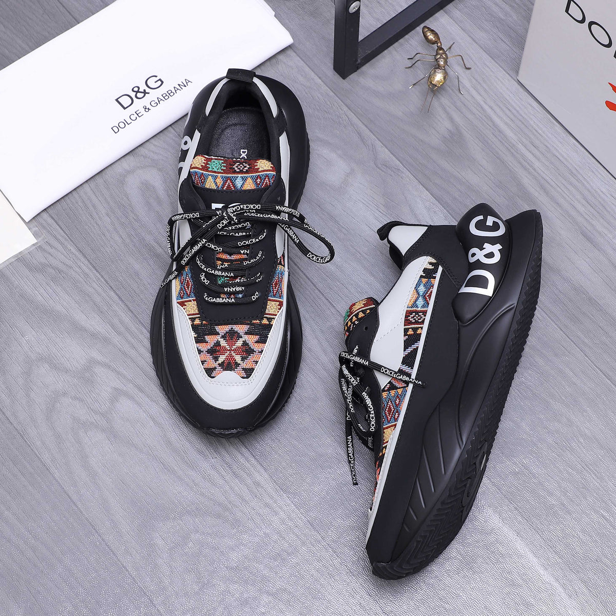 Dolce & Gabbana DG Couple's Suede Casual Sneakers