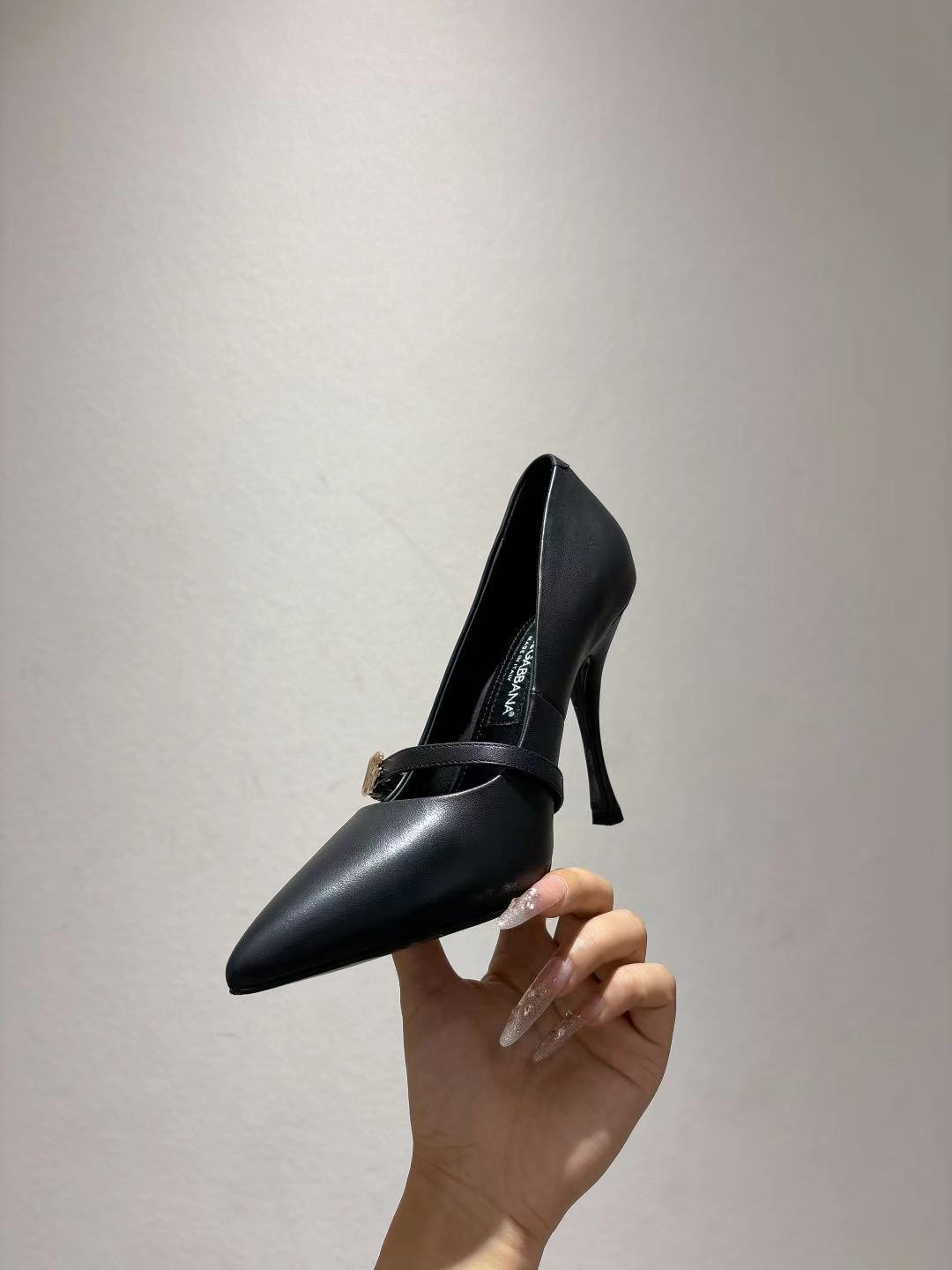 Dolce & Gabbana DG Women's Pointed-Toe Leather Heels