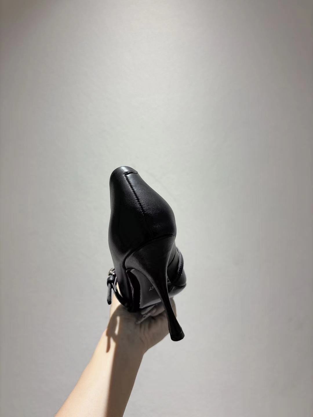 Dolce & Gabbana DG Women's Pointed-Toe Leather Heels