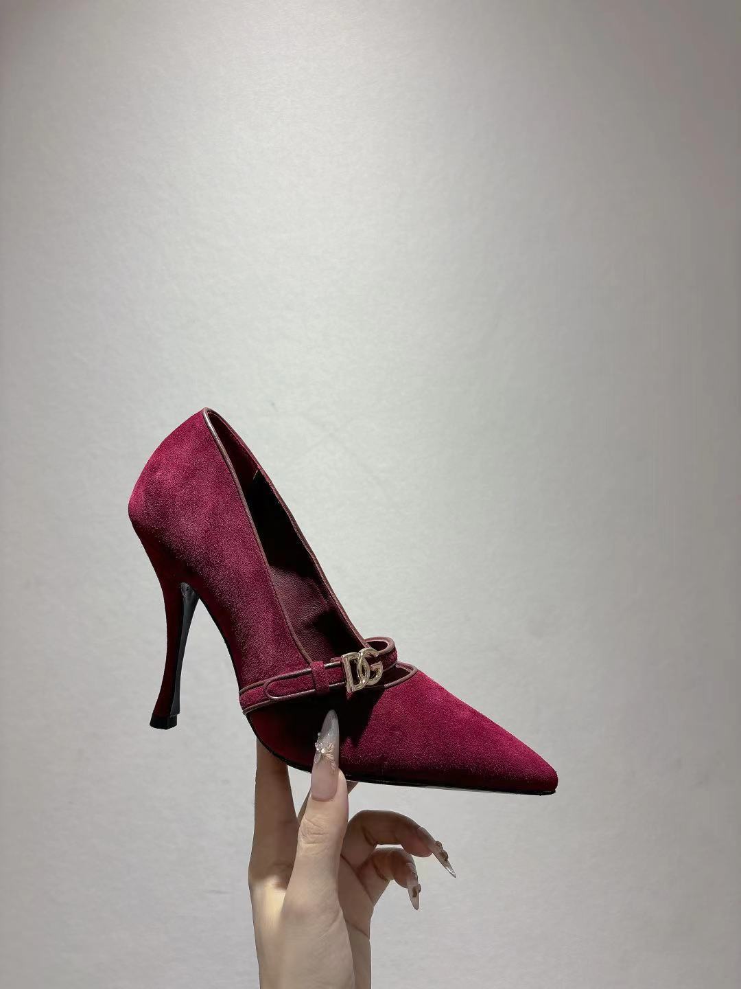 Dolce & Gabbana DG Women's Pointed-Toe Leather Heels
