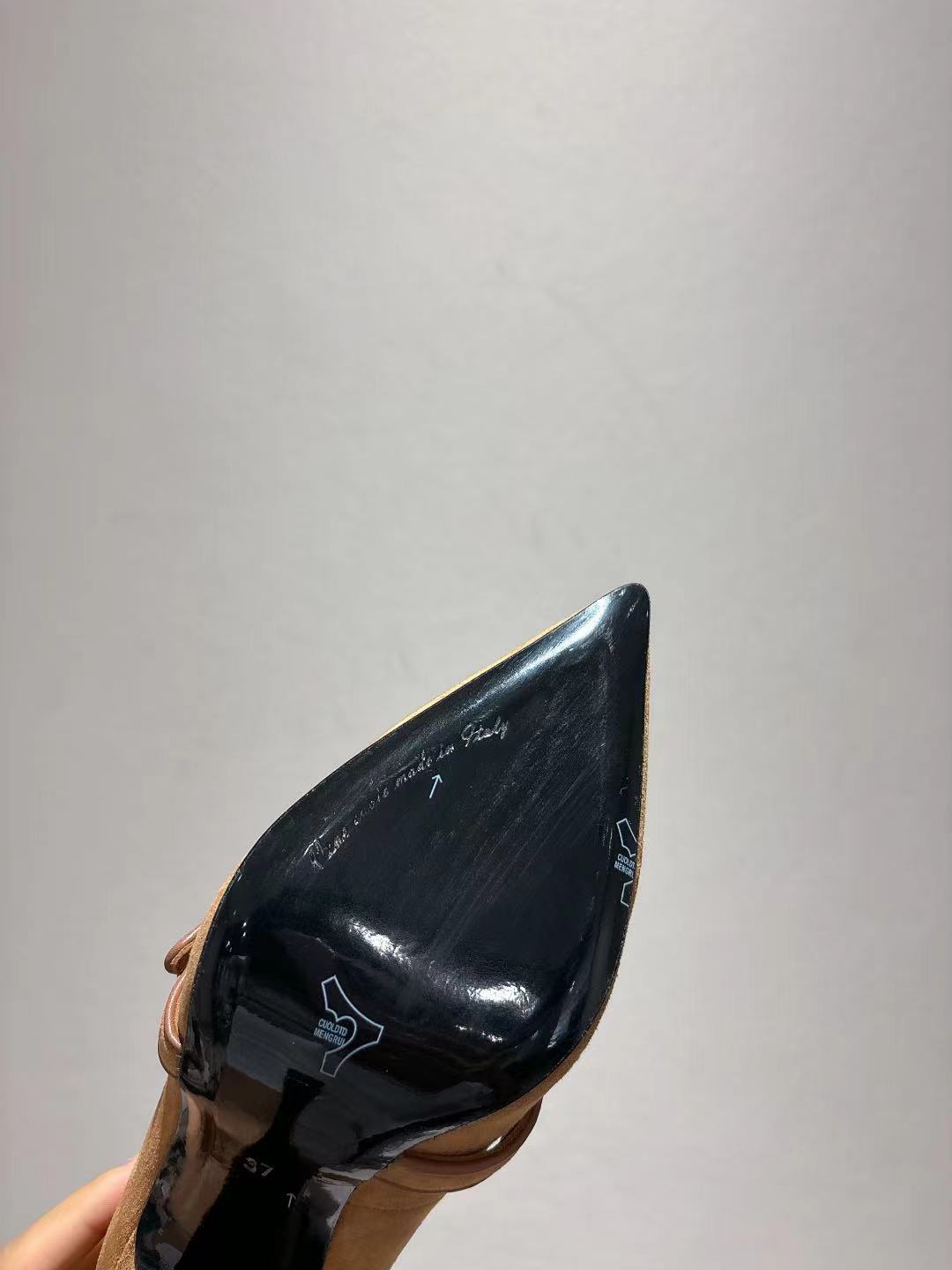 Dolce & Gabbana DG Women's Pointed-Toe Leather Heels