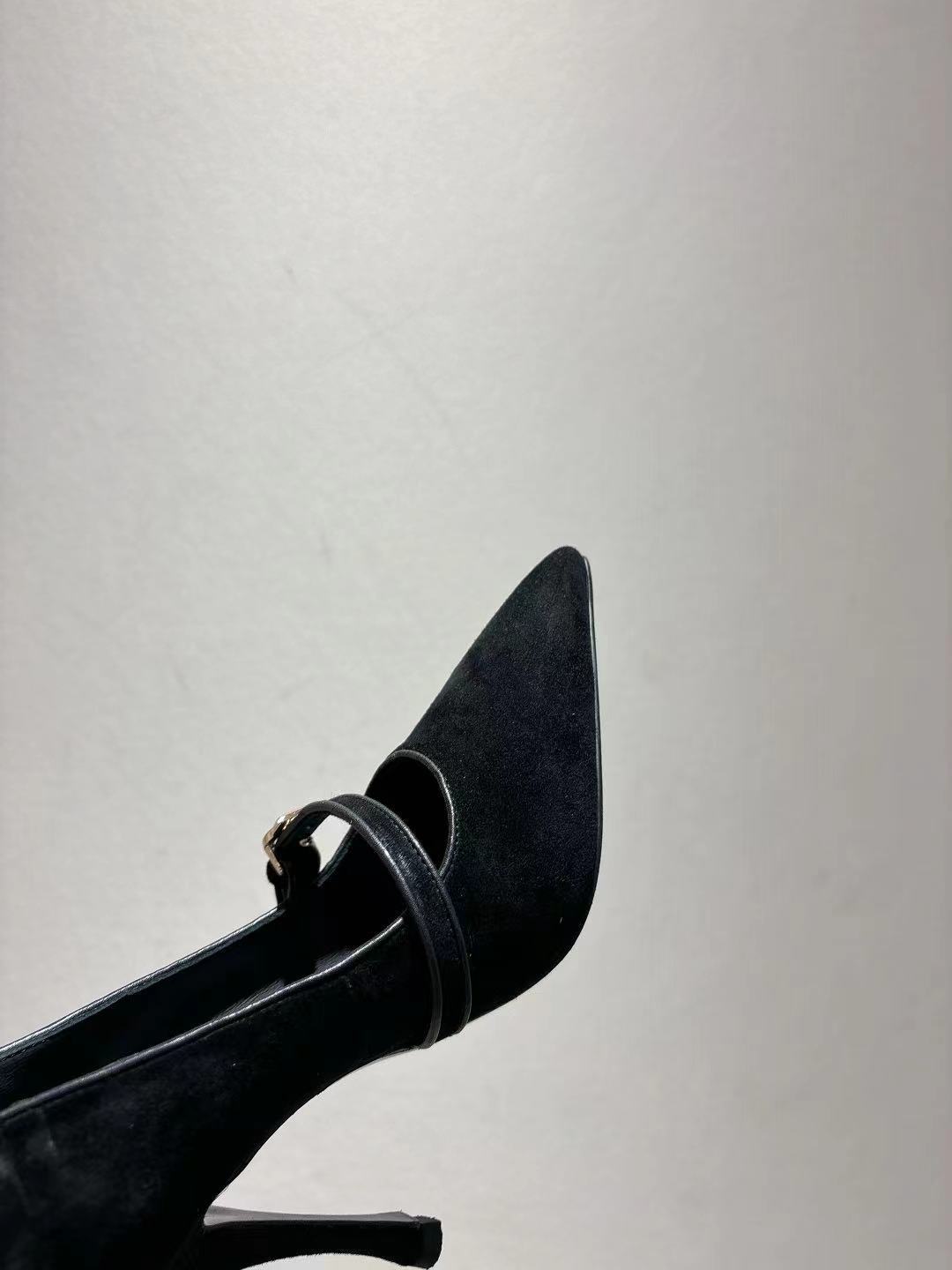 Dolce & Gabbana DG Women's Pointed-Toe Leather Heels