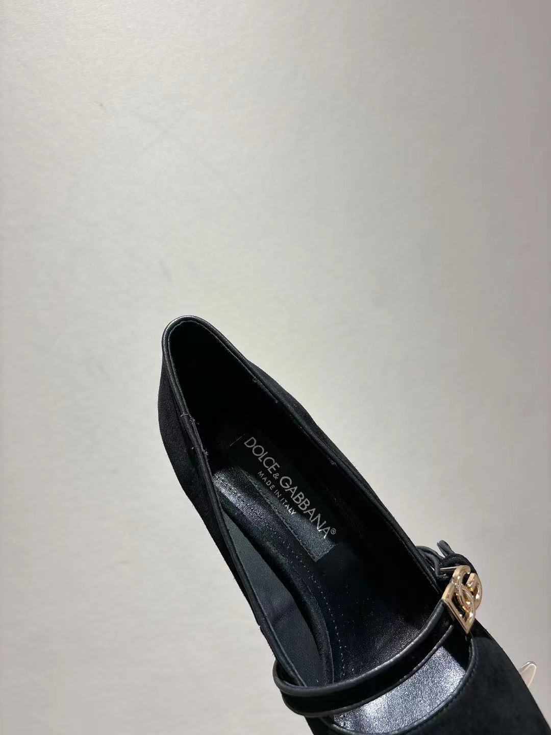 Dolce & Gabbana DG Women's Pointed-Toe Leather Heels