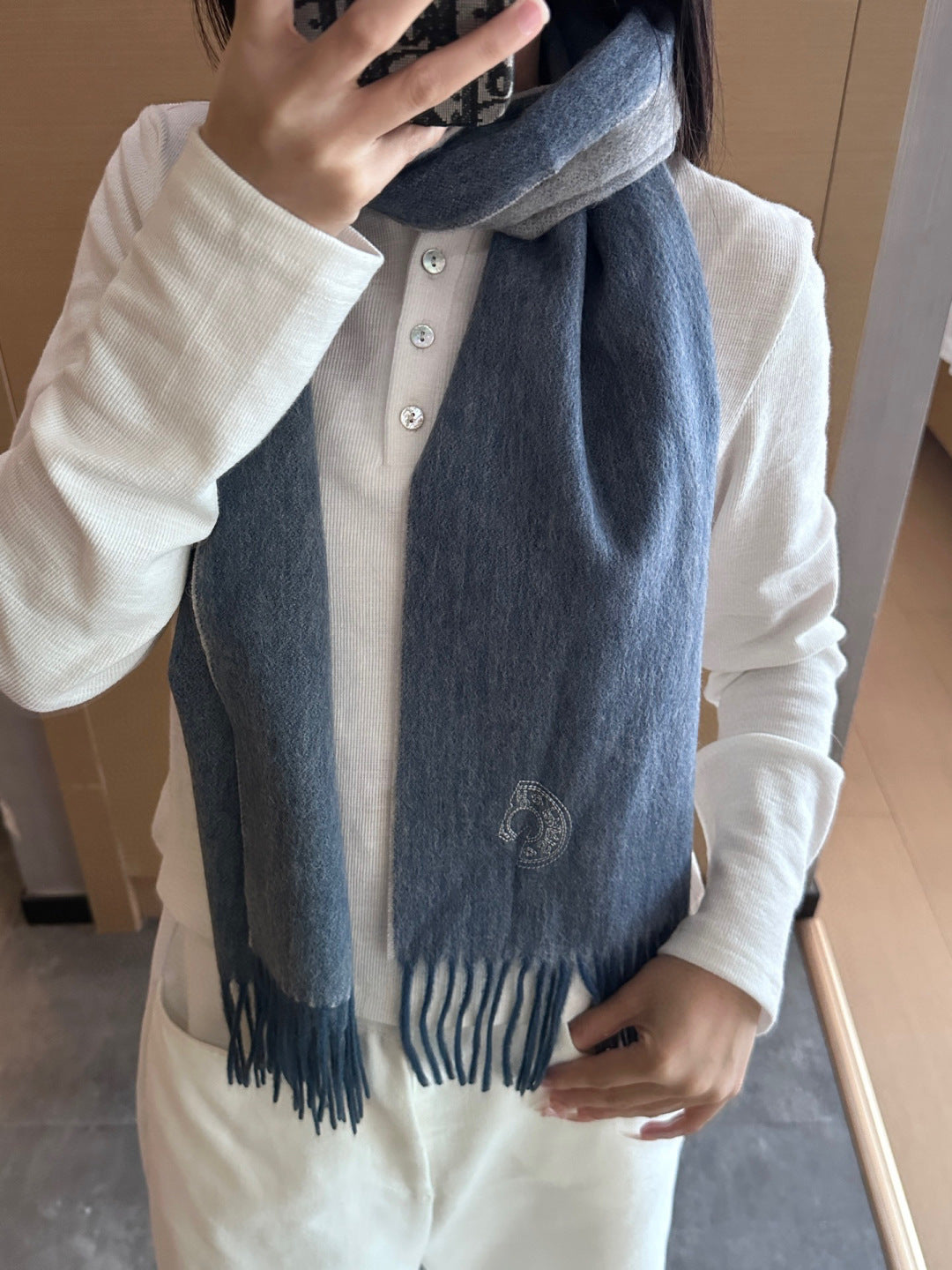 elegant Scarf for unisex couple - product detail view
