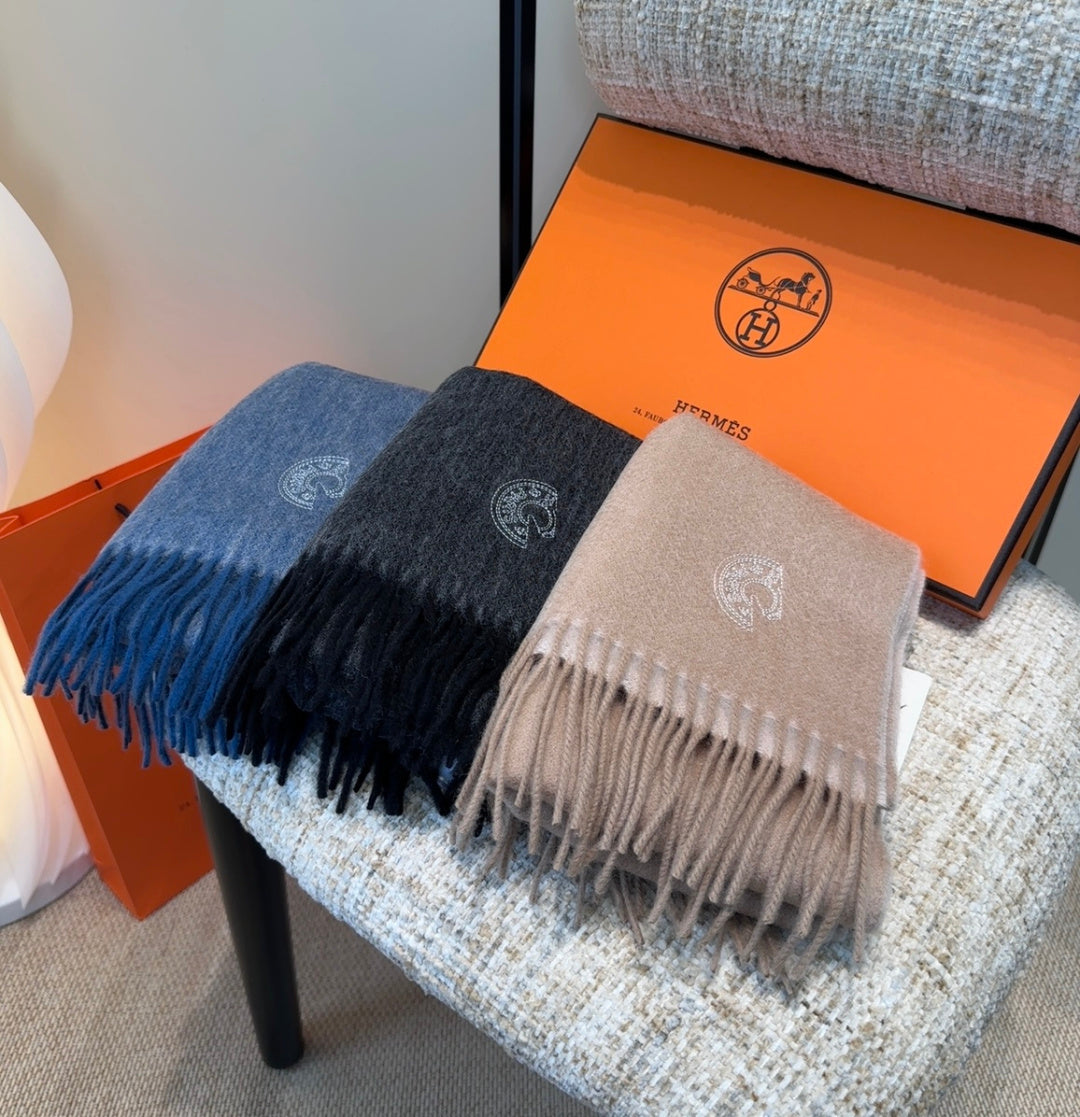 elegant Scarf for unisex couple - alternate angle view 4