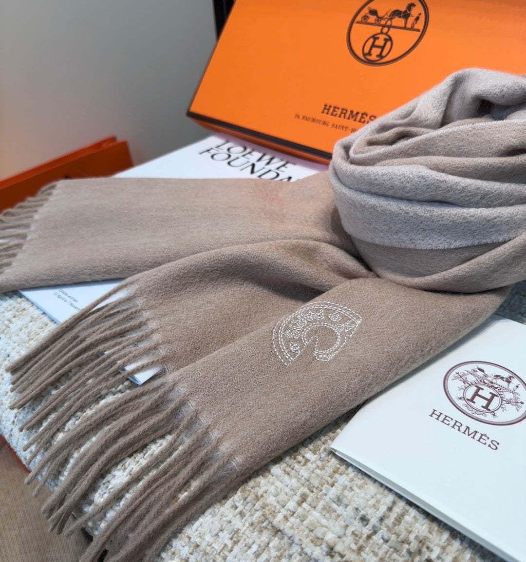 elegant Scarf for unisex couple - alternate angle view 9