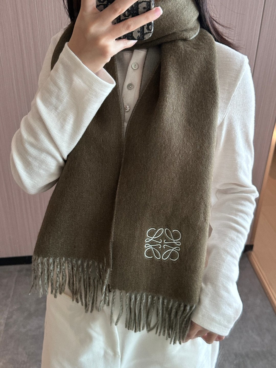 elegant Scarf for unisex couple - product detail view