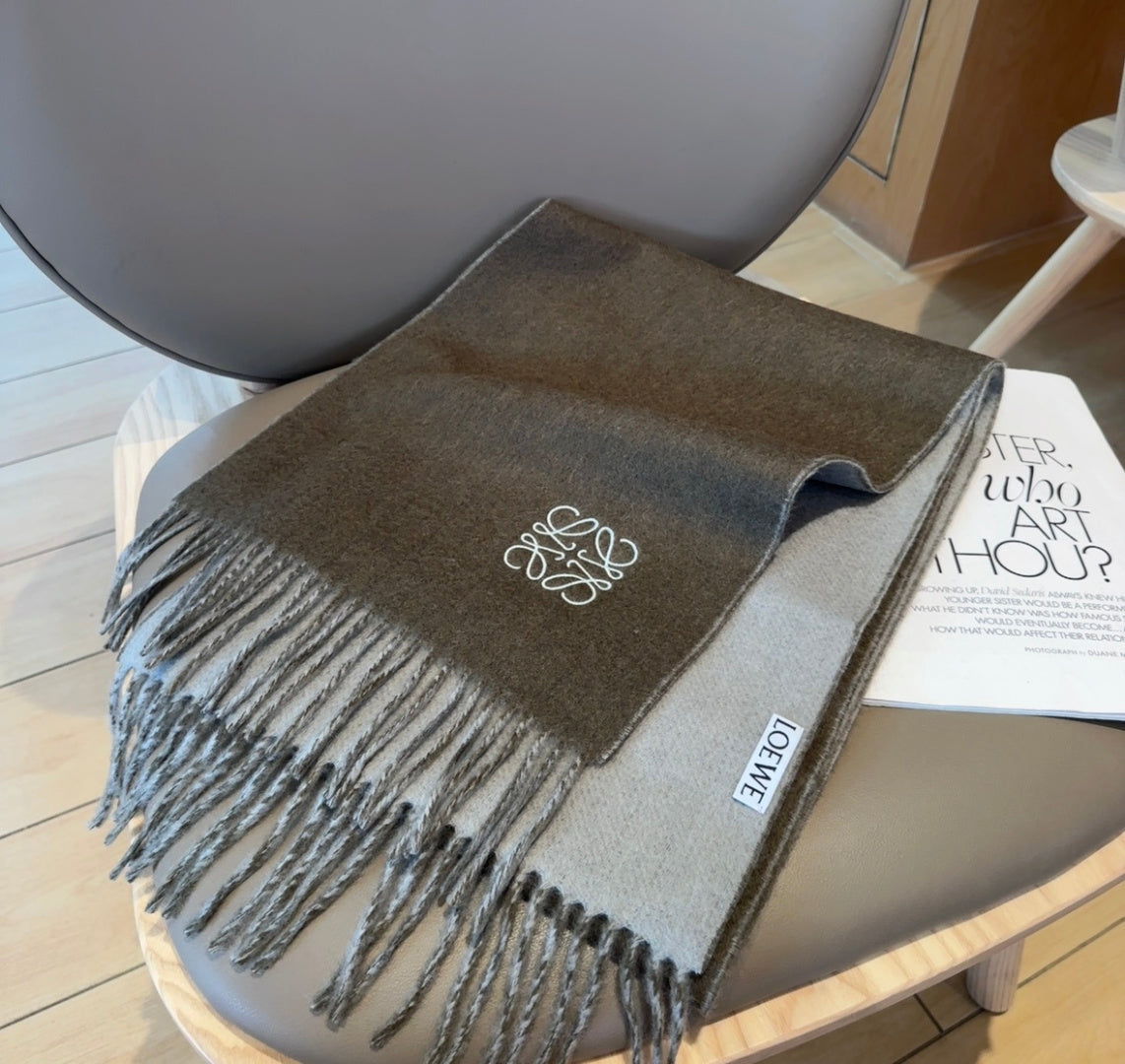 elegant Scarf for unisex couple - alternate angle view 6
