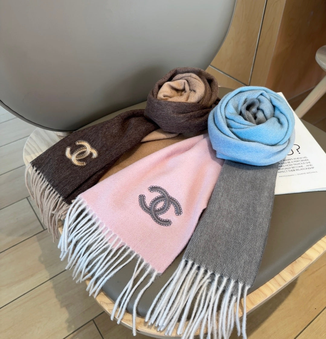 multicolor hollow Scarf for unisex couple - alternate angle view 4