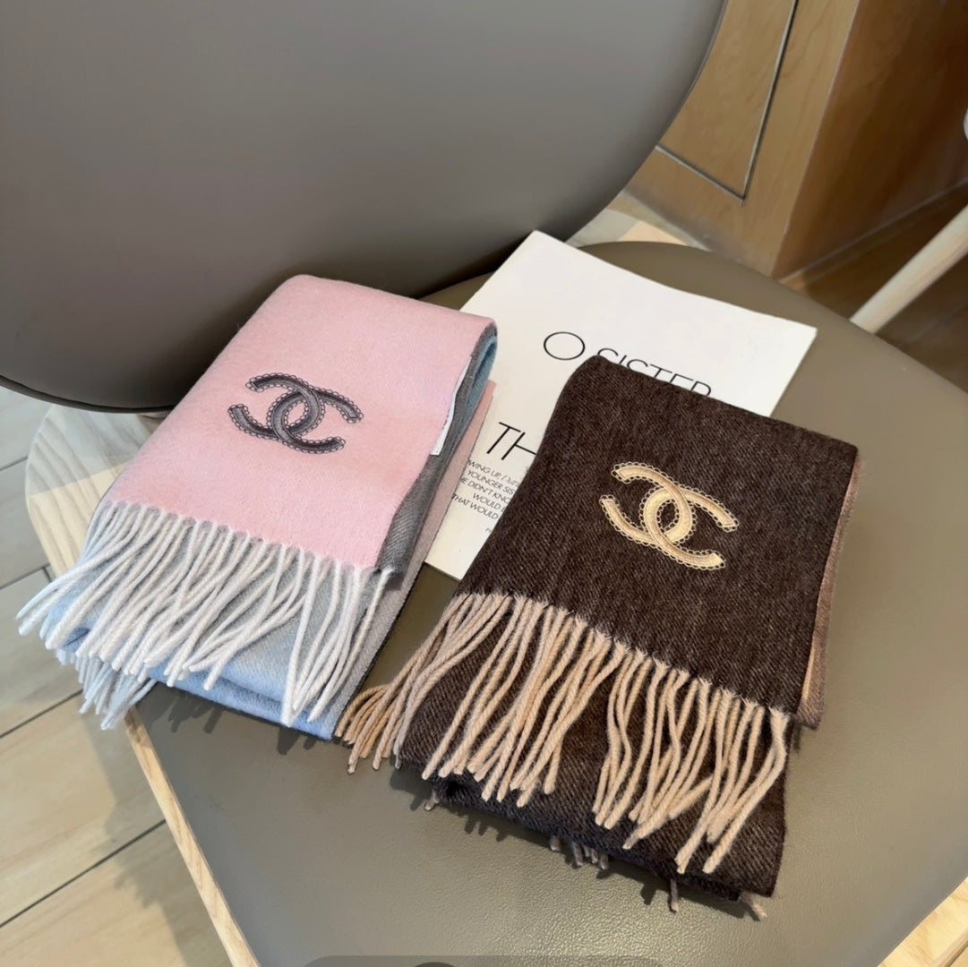 multicolor hollow Scarf for unisex couple - alternate angle view 5