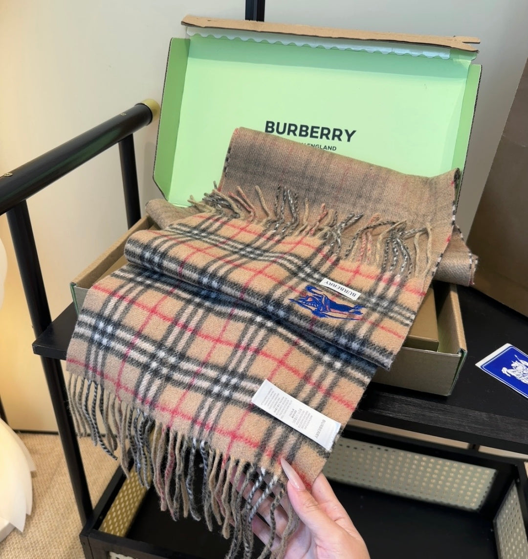 stylish Scarf for men - alternate angle view 10