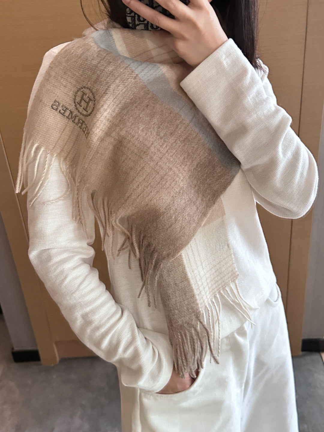 elegant Scarf for unisex couple - product detail view
