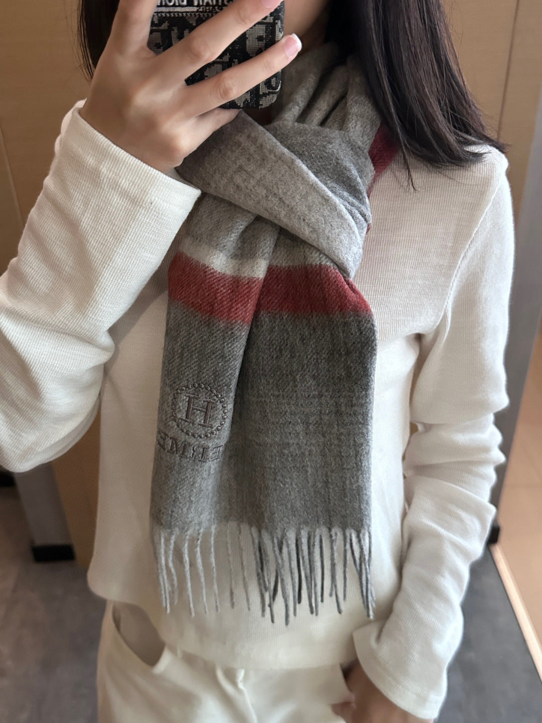 elegant Scarf for unisex couple - product detail view