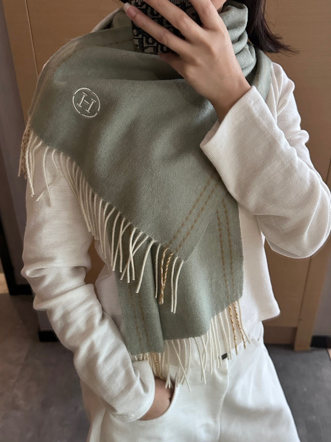elegant Scarf for unisex couple - product detail view