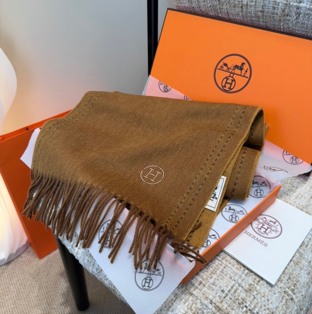 elegant Scarf for unisex couple - alternate angle view 5