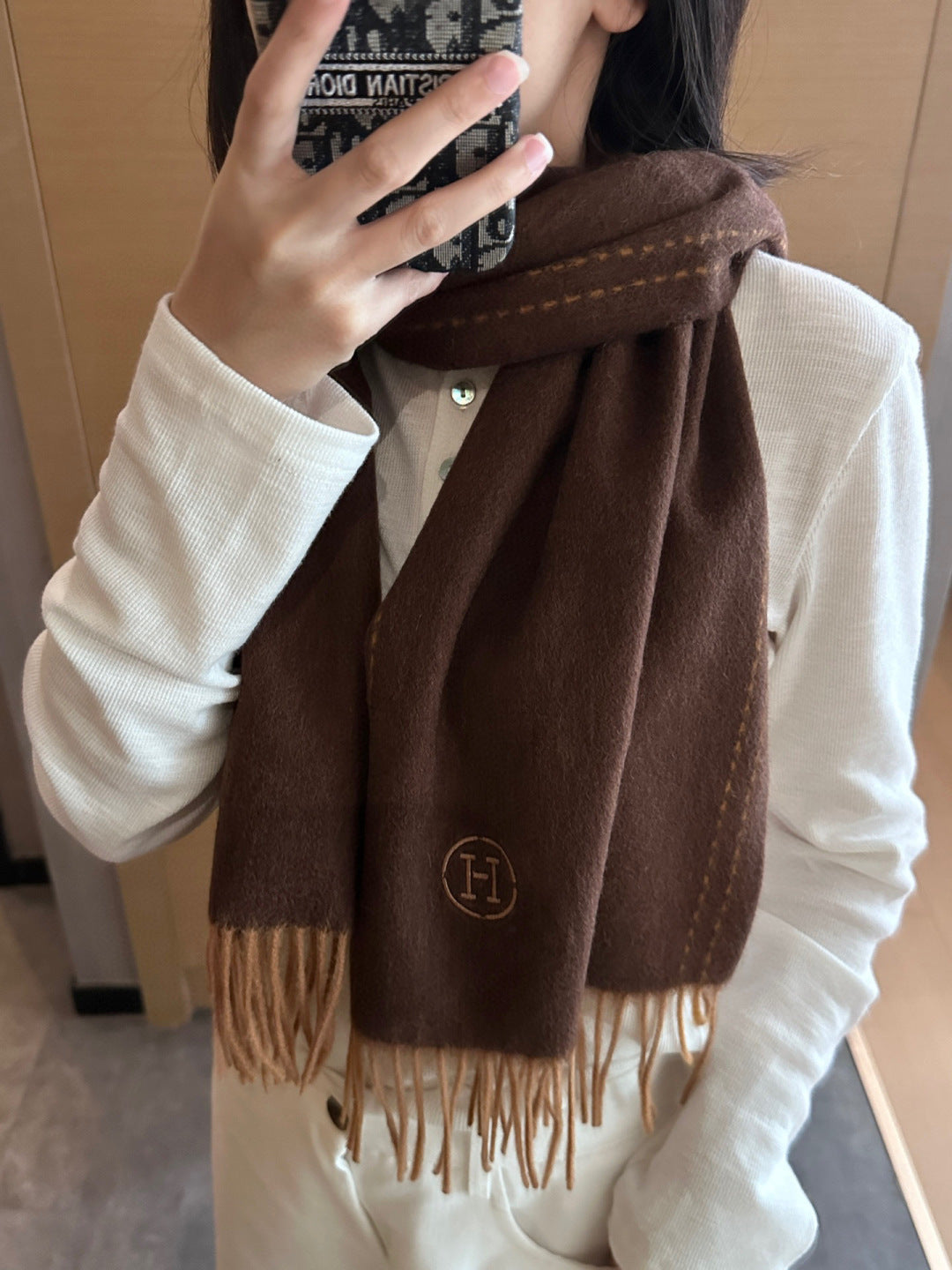 elegant Scarf for unisex couple - product detail view