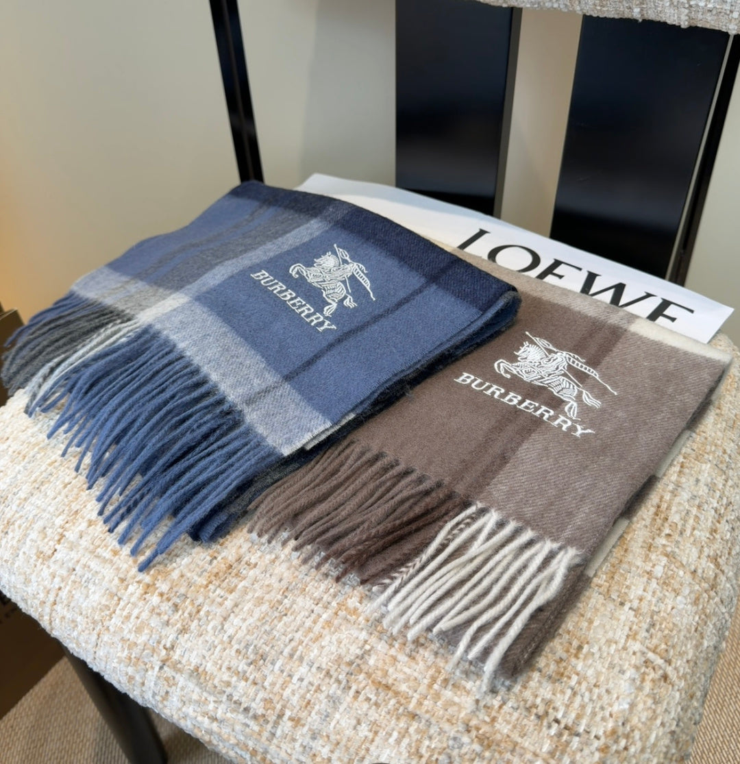 stylish Scarf for men - alternate angle view 4