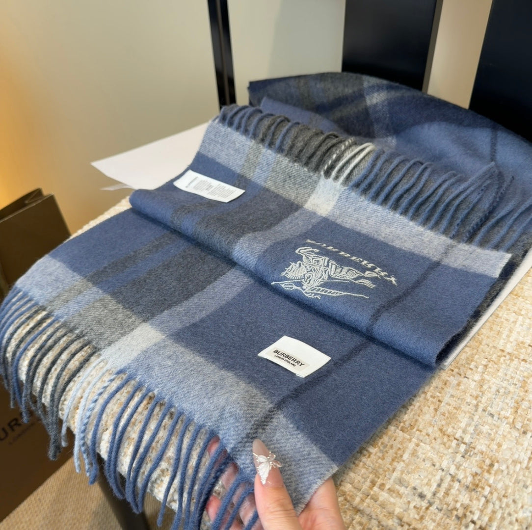 stylish Scarf for men - alternate angle view 9