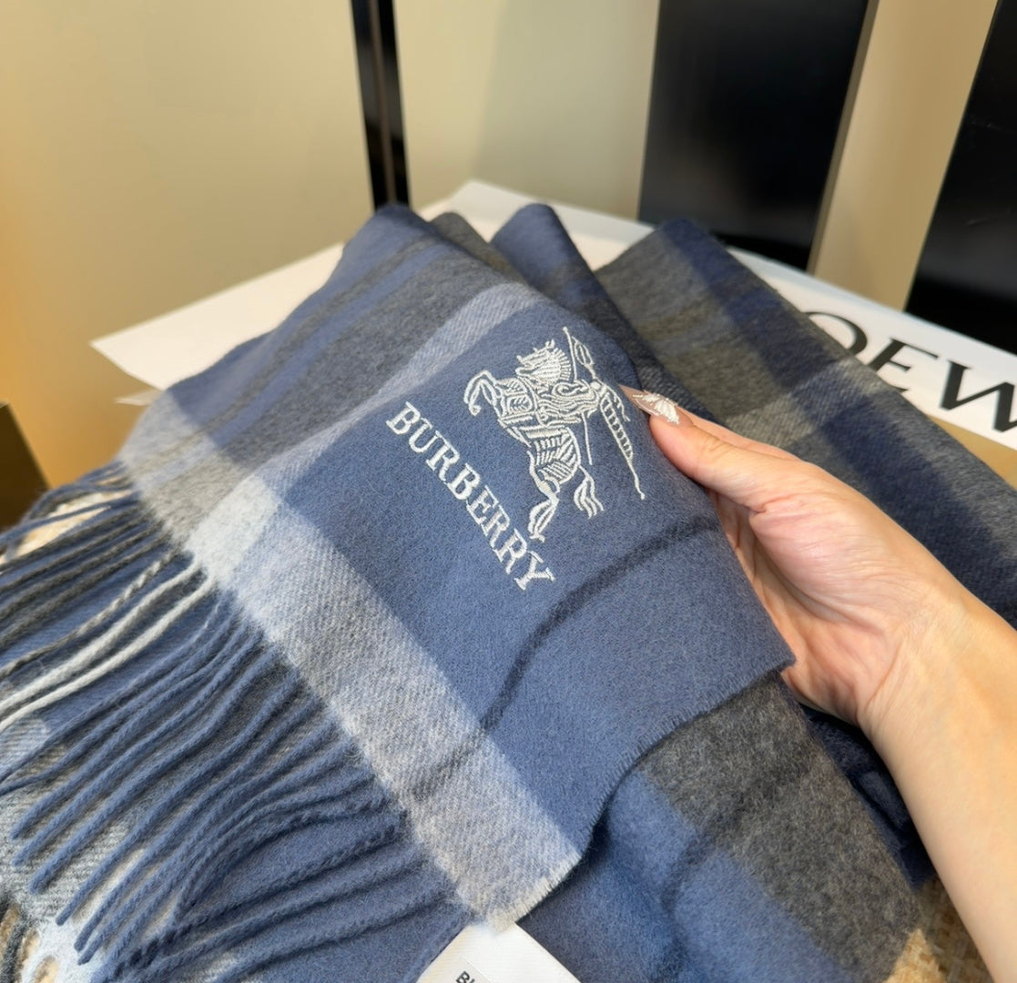 stylish Scarf for men - alternate angle view 8