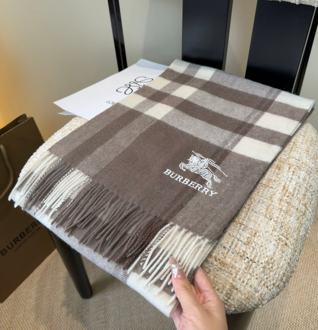 stylish Scarf for men - alternate angle view 5