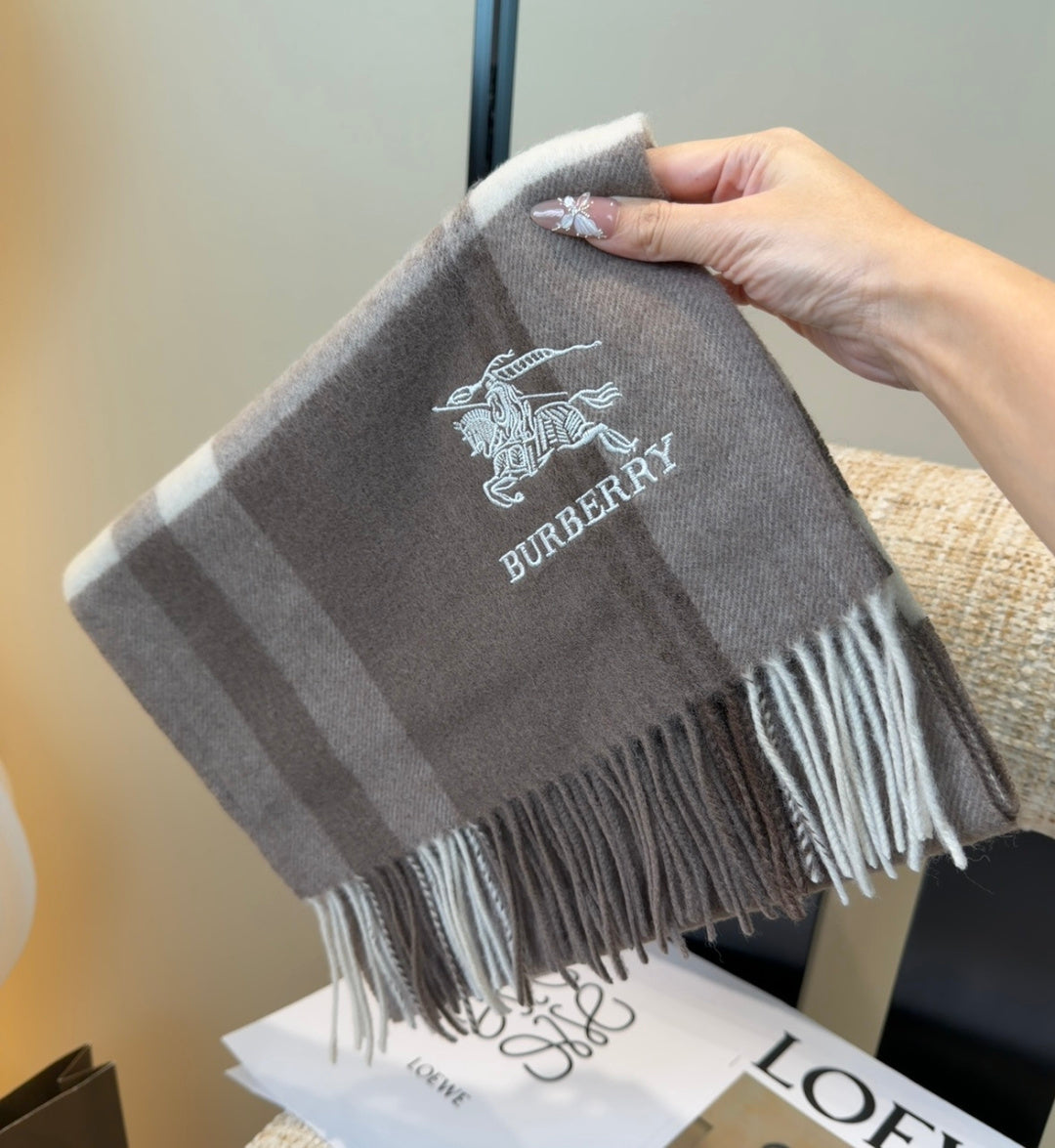 stylish Scarf for men - alternate angle view 4
