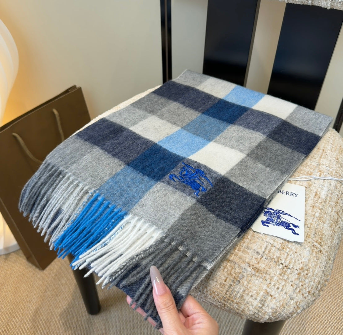 stylish Scarf for men - alternate angle view 4