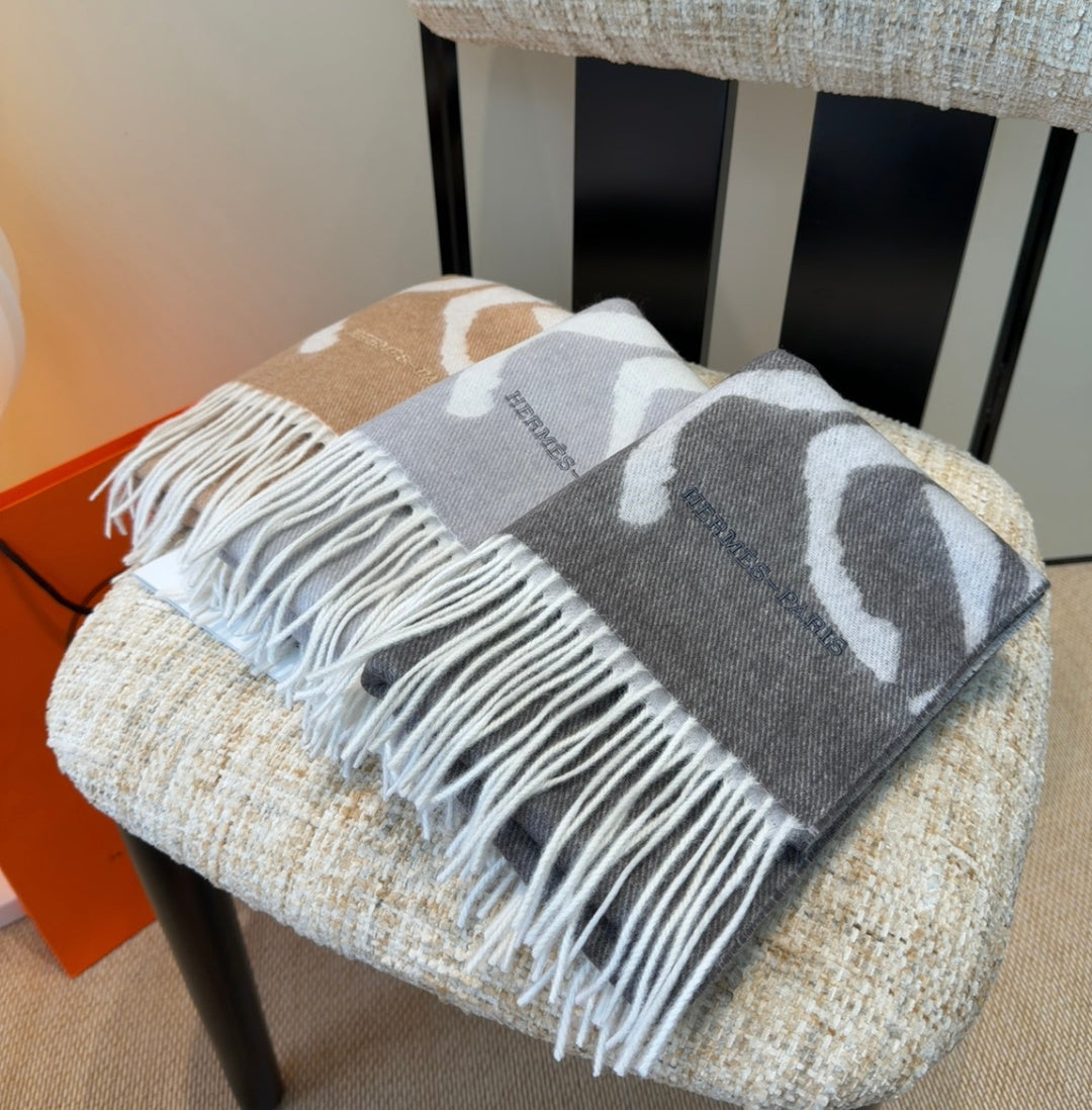elegant Scarf for unisex couple - alternate angle view 2