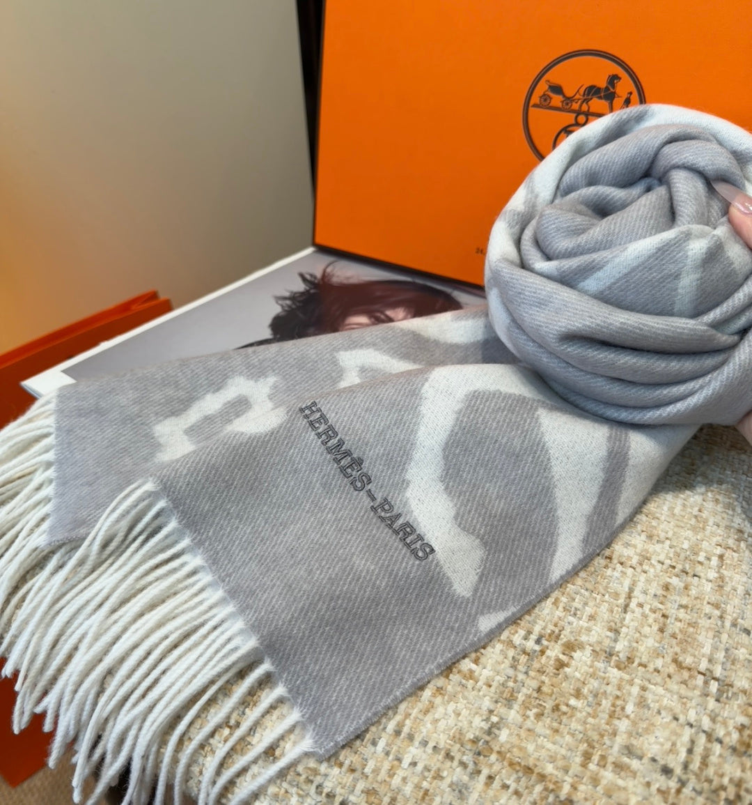 elegant Scarf for unisex couple - alternate angle view 10
