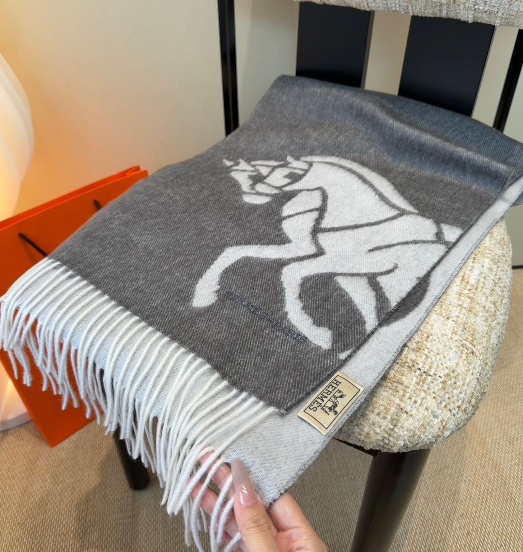 elegant Scarf for unisex couple - alternate angle view 5