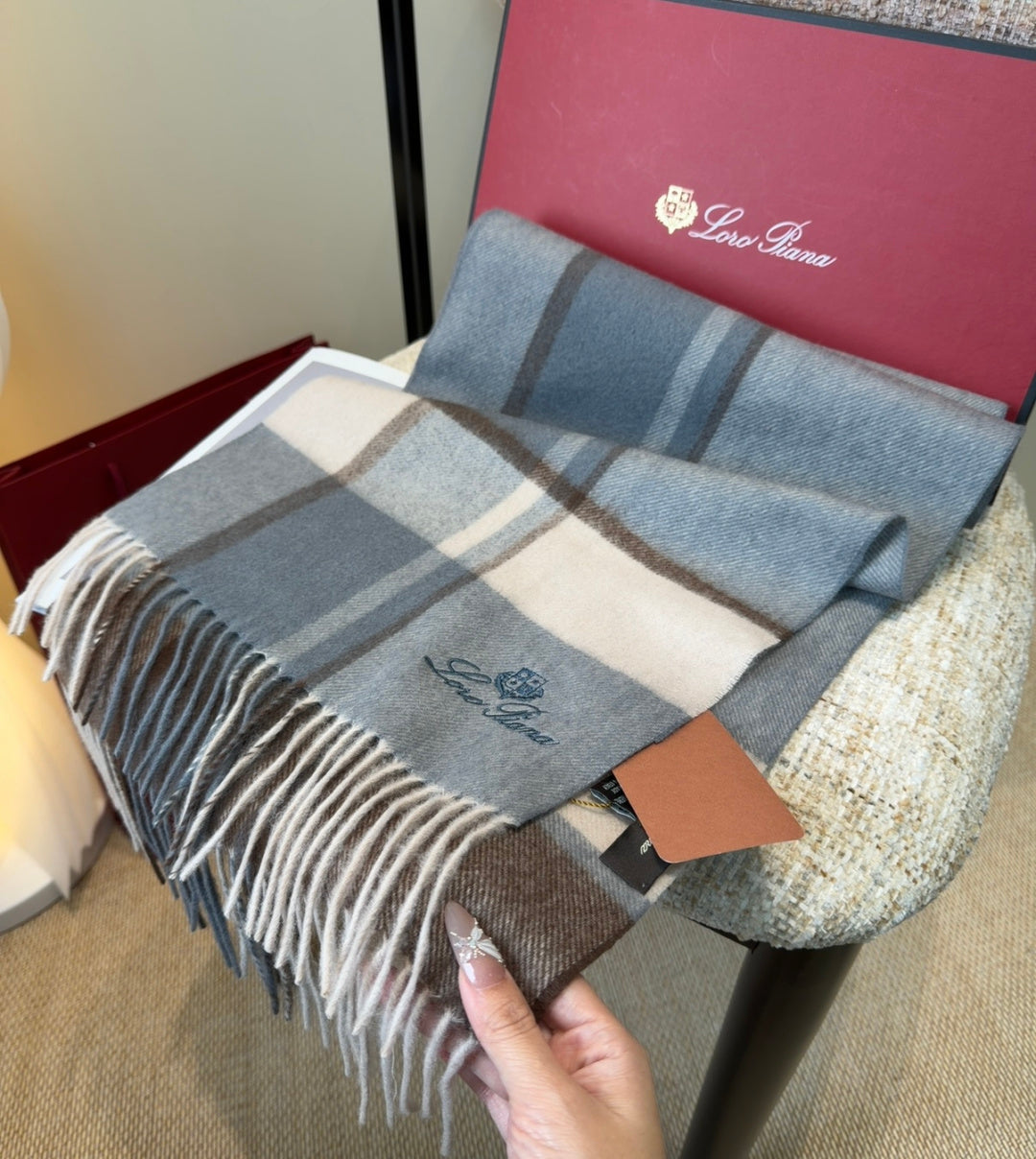 velvet luxury Shawl for women - alternate angle view 4