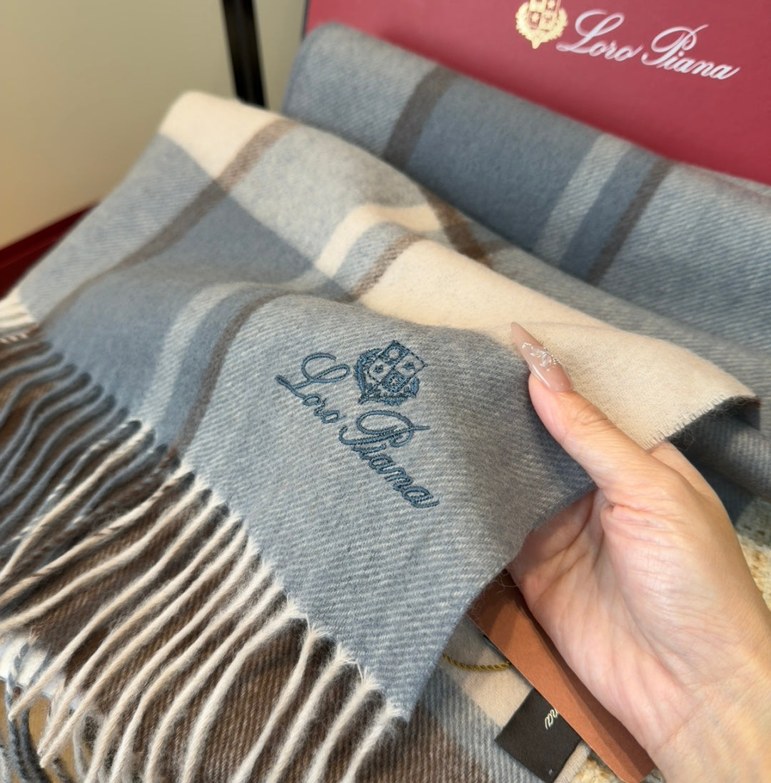 velvet luxury Shawl for women - alternate angle view 5