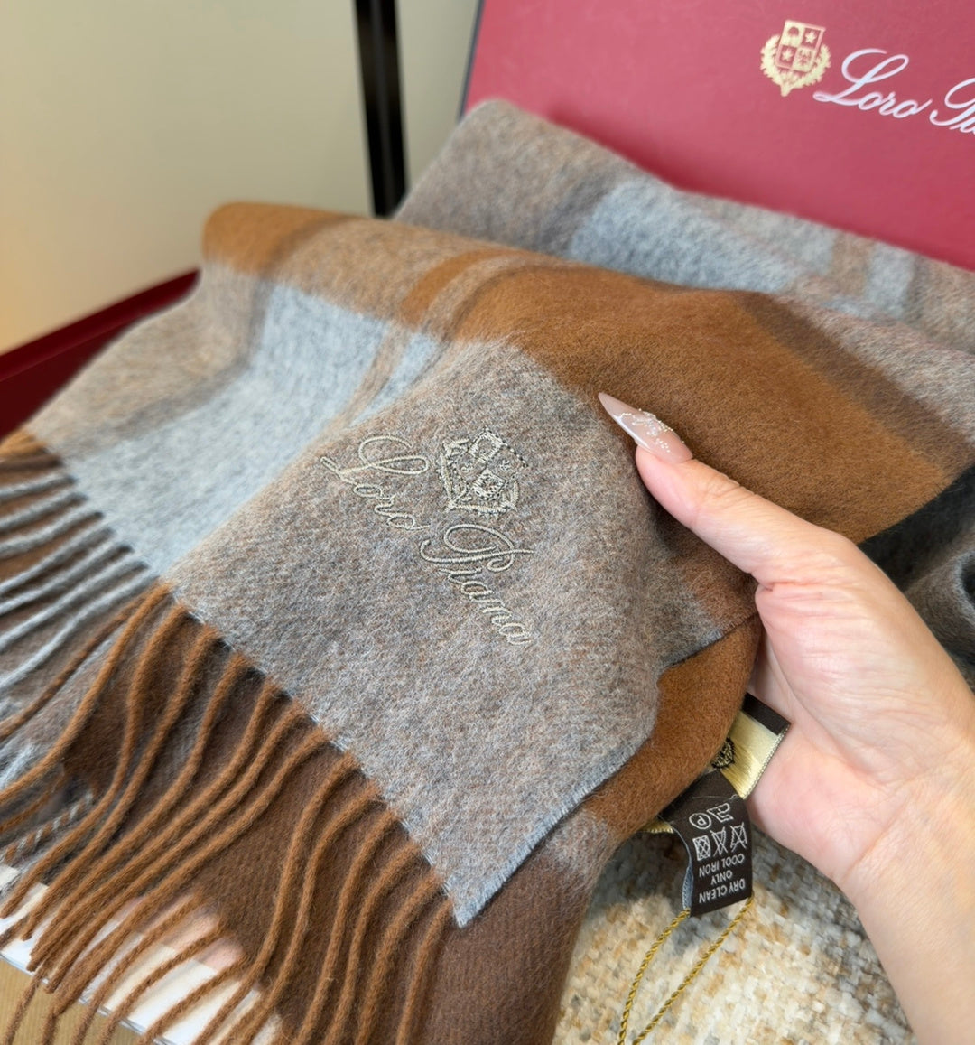velvet luxury Shawl for women - alternate angle view 5