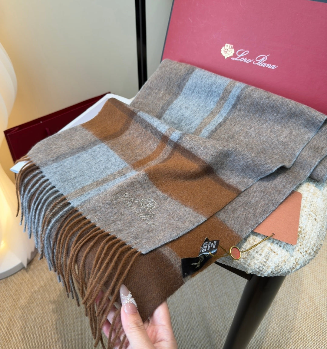 velvet luxury Shawl for women - alternate angle view 4