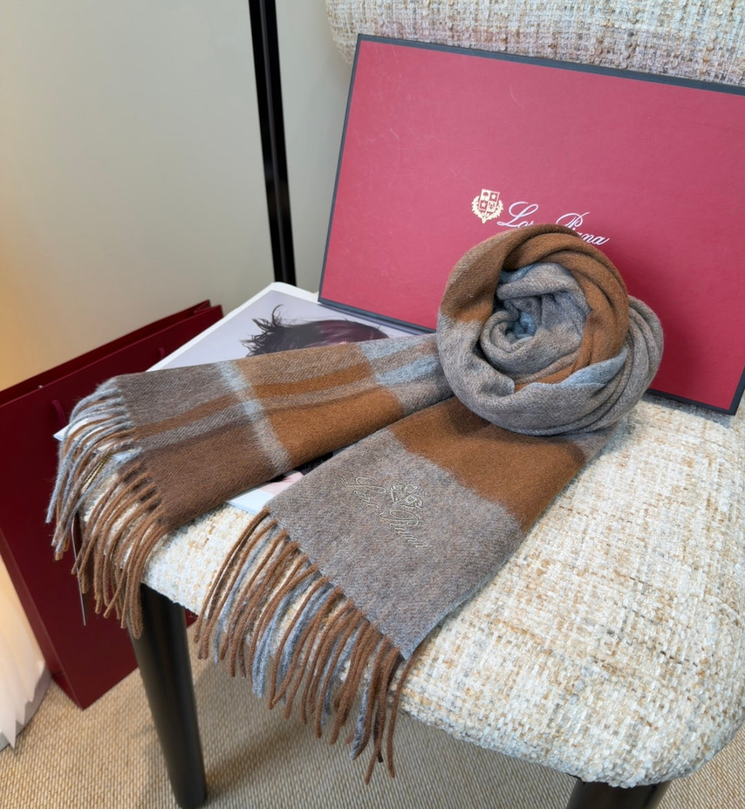 velvet luxury Shawl for women - alternate angle view 8