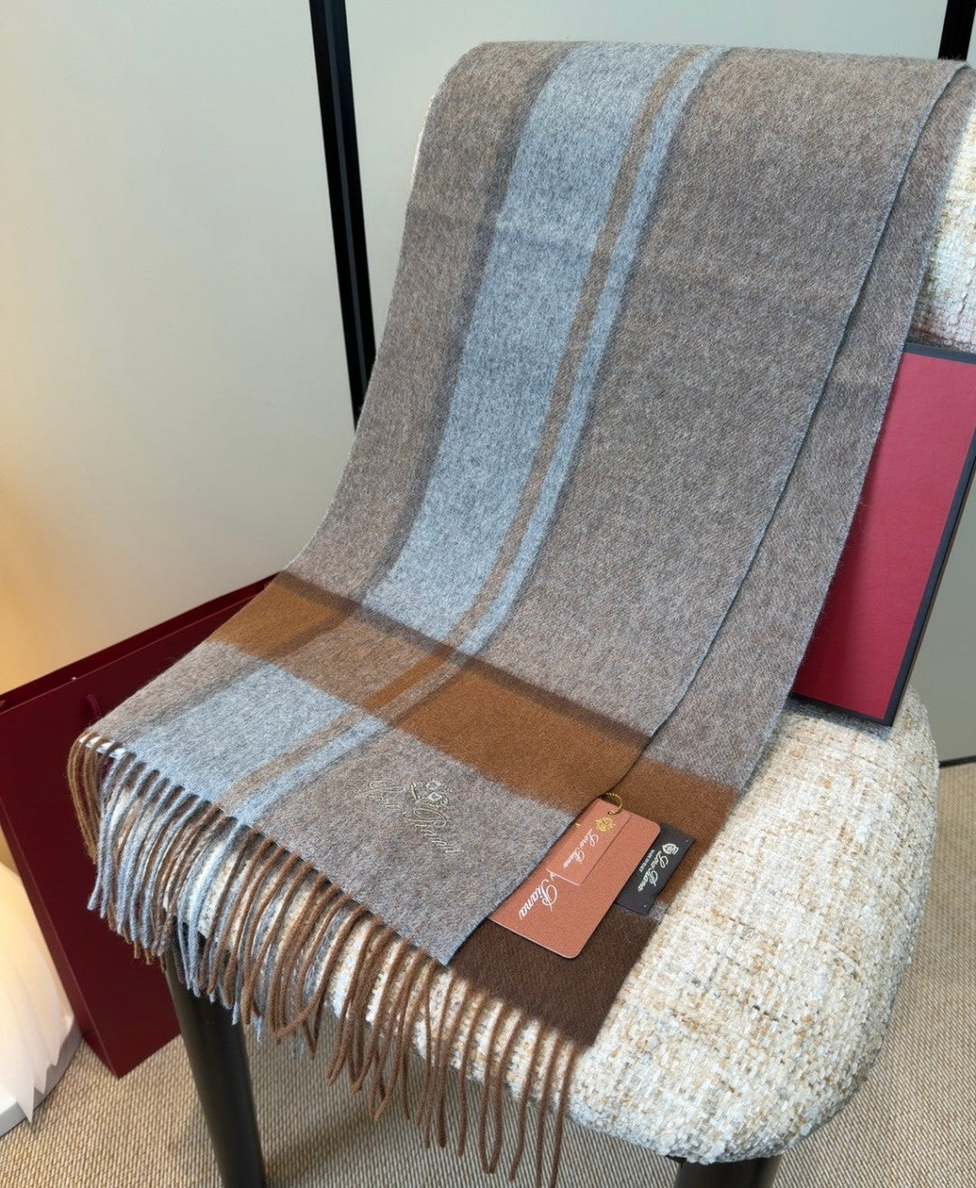 velvet luxury Shawl for women - alternate angle view 7