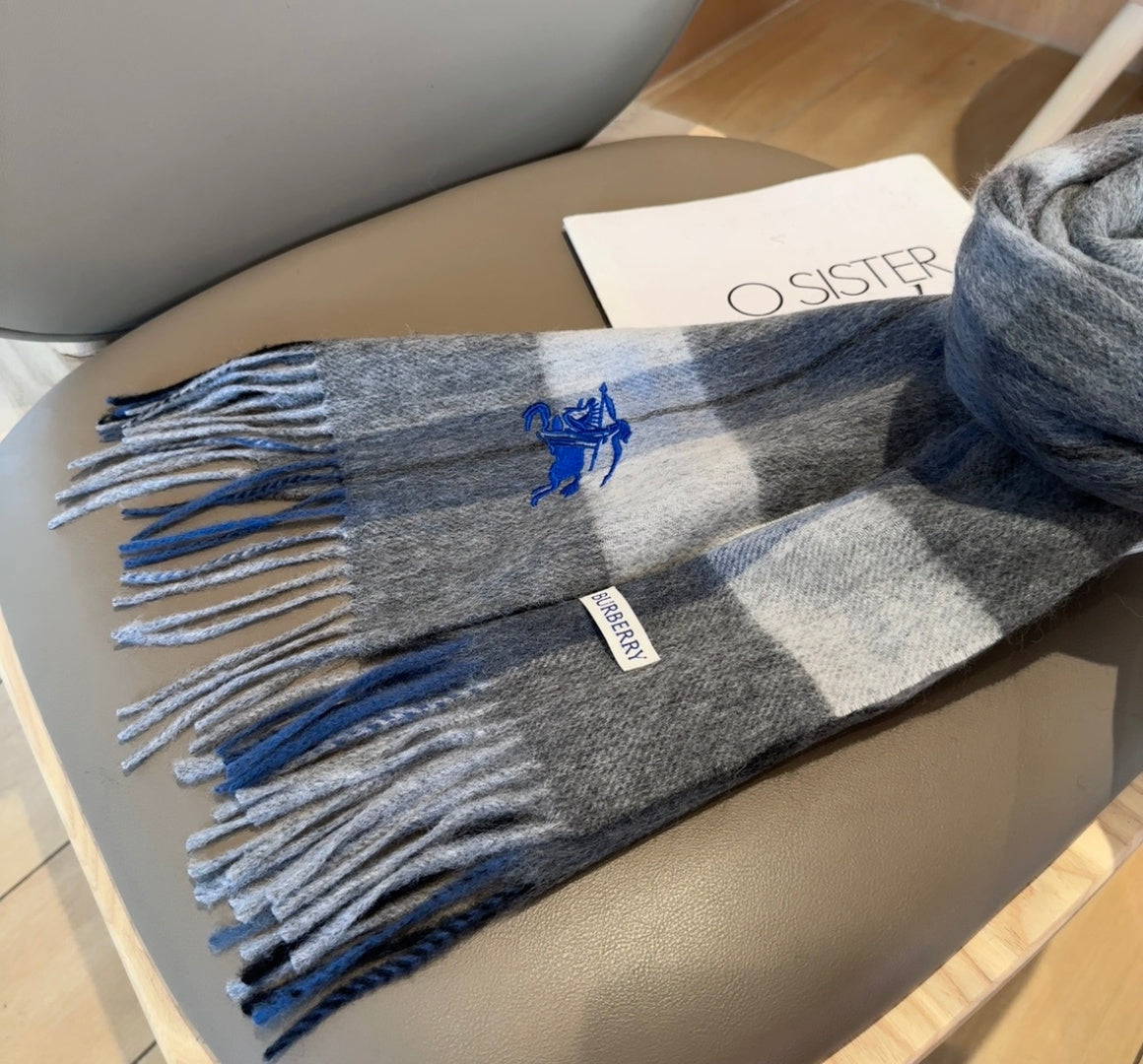 stylish Scarf for men - alternate angle view 10