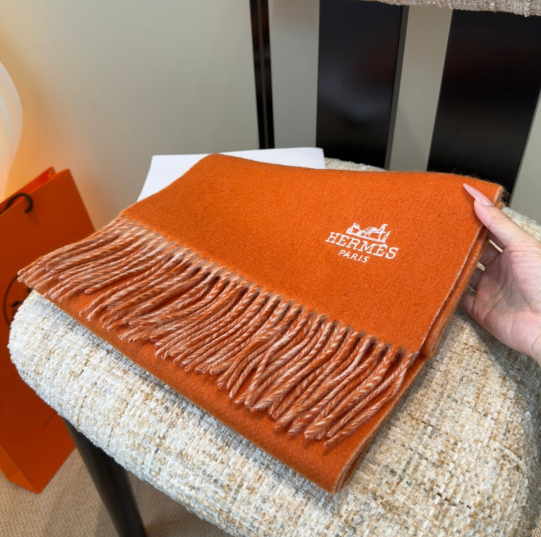 elegant Scarf for unisex couple - alternate angle view 3