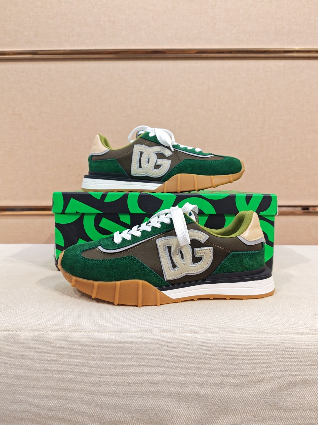 Dolce & Gabbana DG Couple's Athletic Casual Sneakers