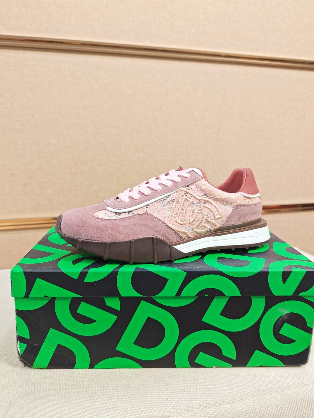 Dolce & Gabbana DG Couple's Athletic Casual Sneakers