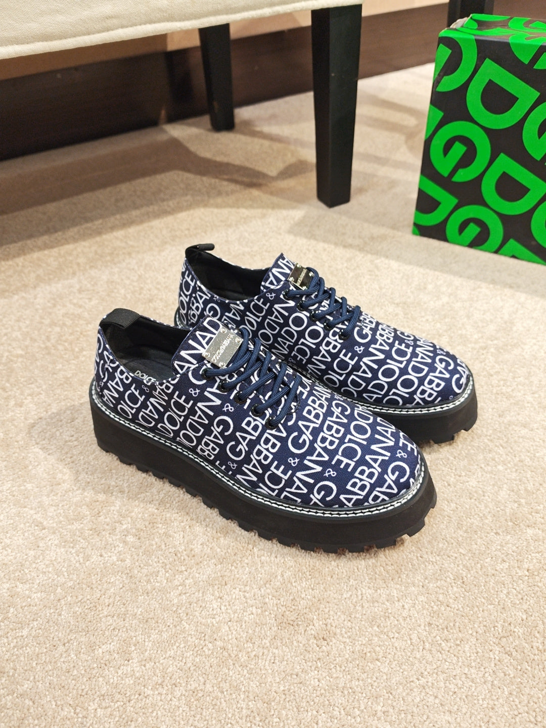 Dolce & Gabbana DG Couple's Athletic Casual Sneakers