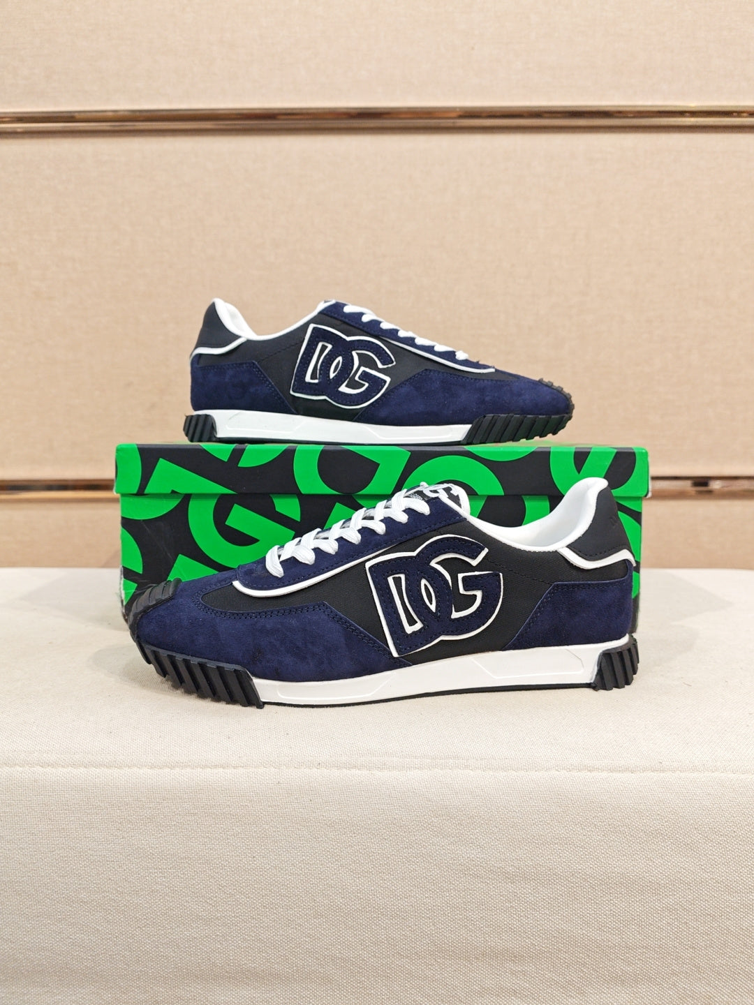 Dolce & Gabbana DG Couple's Athletic Casual Sneakers